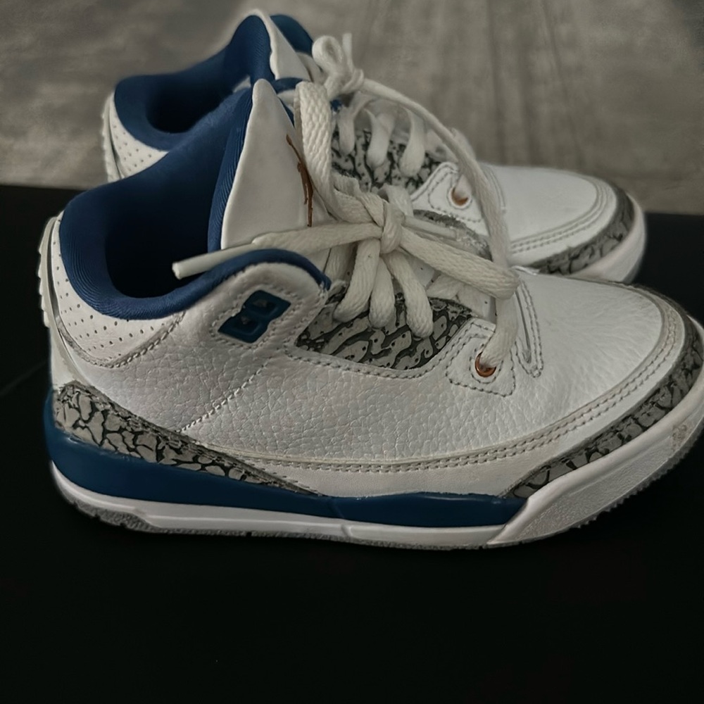 Size 11c toddler authentic might not have original box